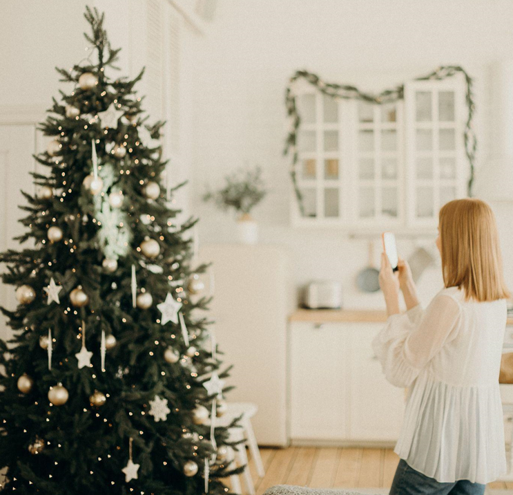 The Holiday Season: A Guide to Clean and Fresh Christmas Trees